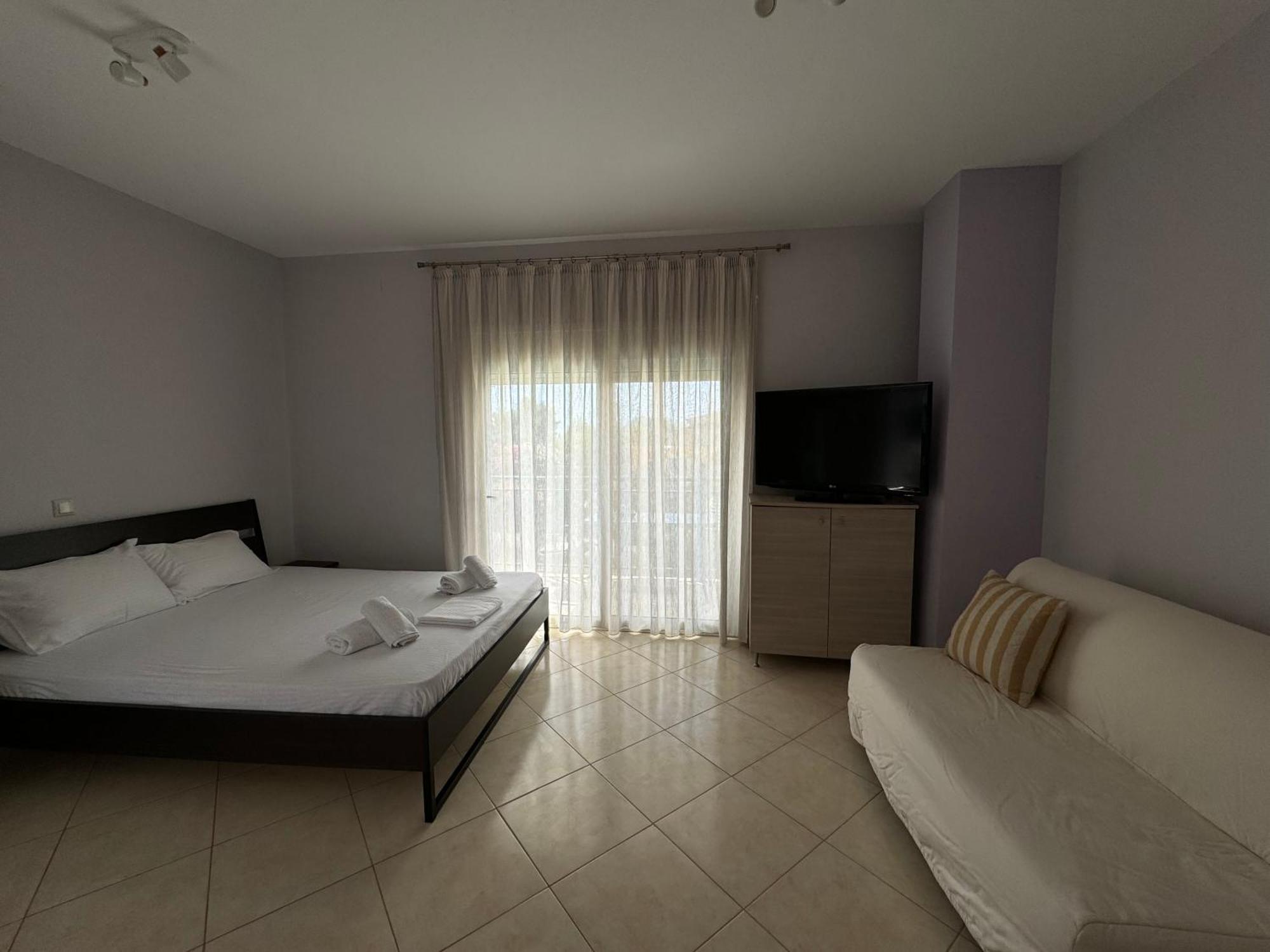 NikLuDin suites&studios Laganas Exterior foto