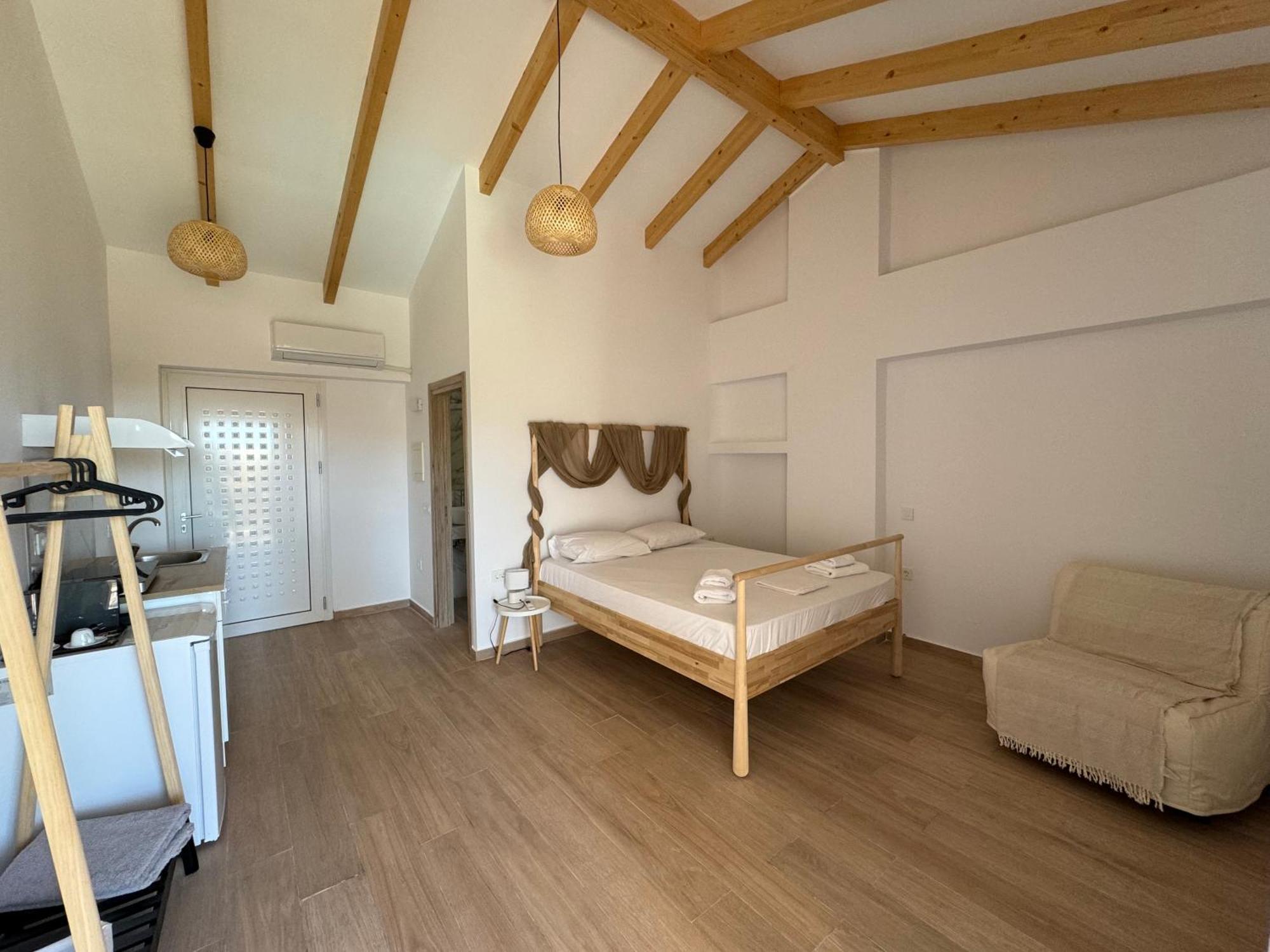 NikLuDin suites&studios Laganas Exterior foto